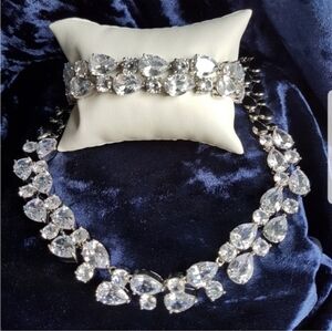 Swarovski Elements Clear Teardrop & Round Gemstone Statement Necklace NEW